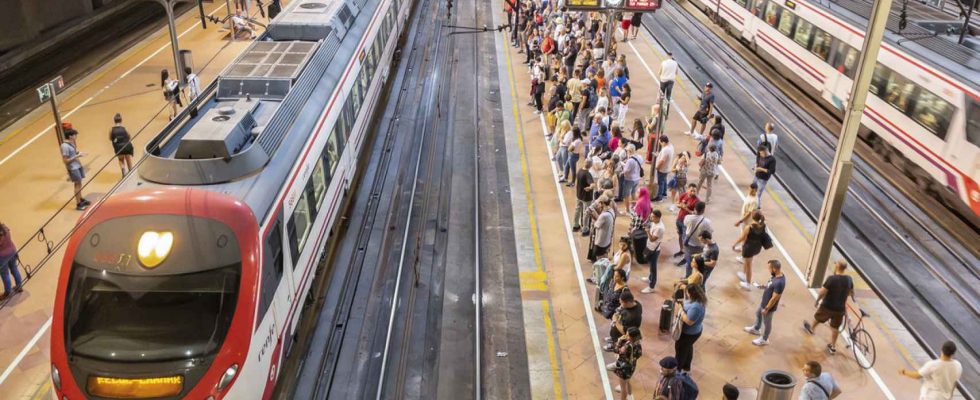 horaires et services minimaux des trains Cercanias pour ce vendredi