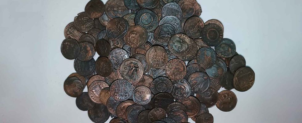 un ensemble de plus de 30 000 monnaies romaines du