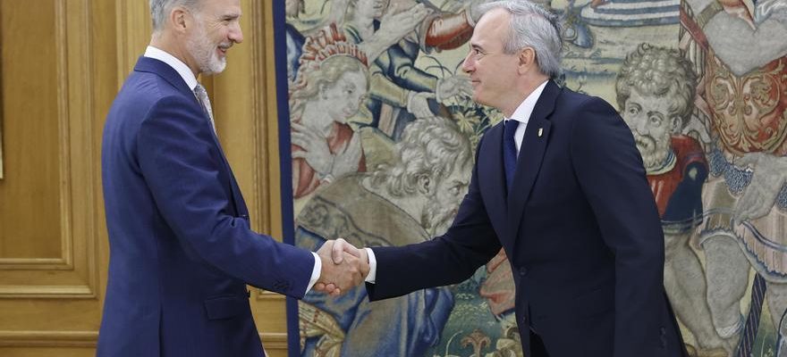 Azcon et Lamban felicitent Felipe VI pour sa defense de