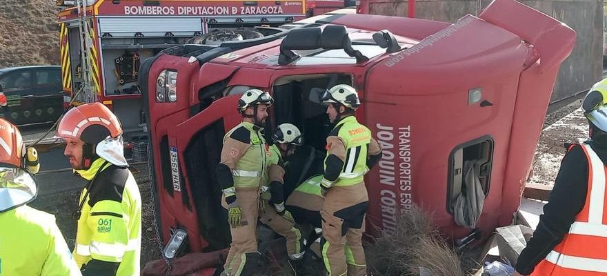 Blesse apres le renversement du camion quil conduisait a Quinto