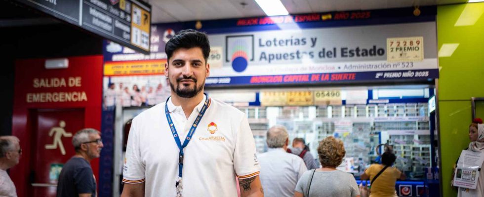 Joaquin Monroy loperateur de la loterie dechange Moncloa a vendu