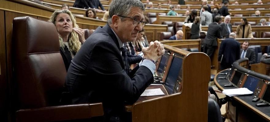 Le PSOE empeche de supprimer lobligation de se rendre aux