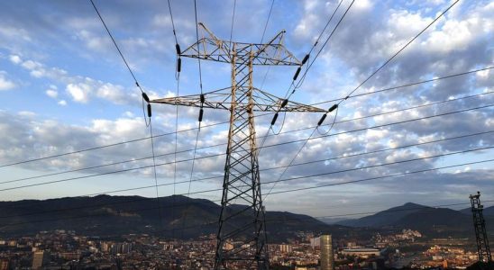 Le gouvernement lance une expansion urgente du reseau electrique pour