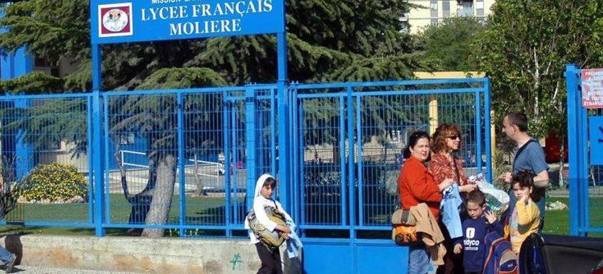 Lecole Moliere de Saragosse fermee en raison dune alerte a