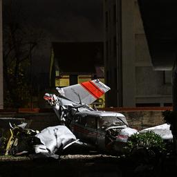 Un avion atterrit durgence en banlieue parisienne trois blesses