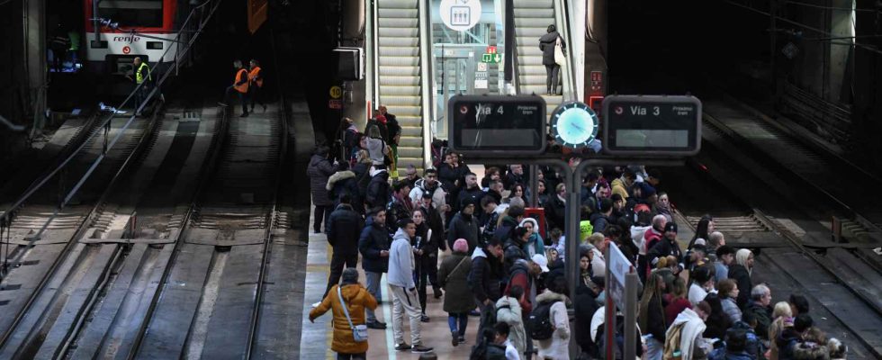 vague dindignation a Atocha suite au deuxieme deraillement dun train