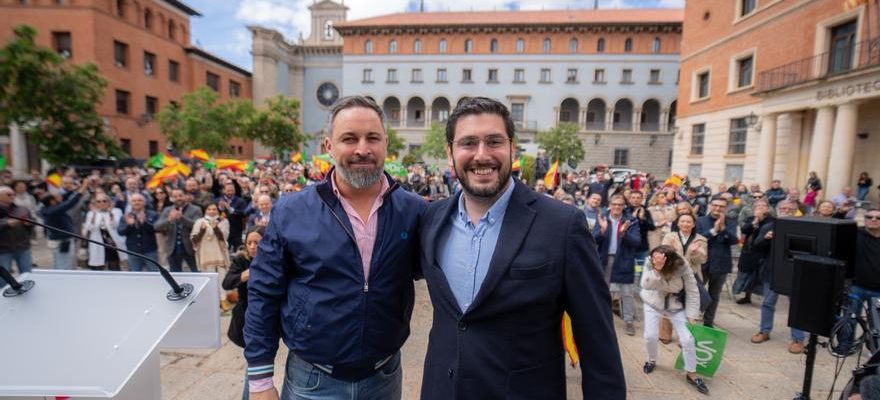 Abascal inclut Alejandro Nolasco comme membre dans sa candidature a