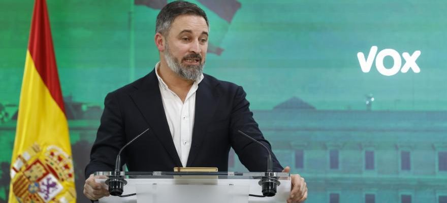 Abascal integre Ortega Smith au nouveau executif de Vox pour