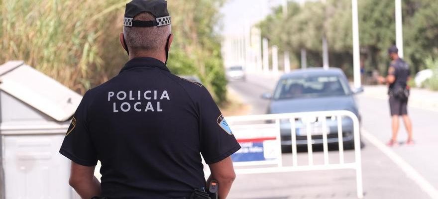 Deux mineurs trouves marchant seuls sur une route dElche a