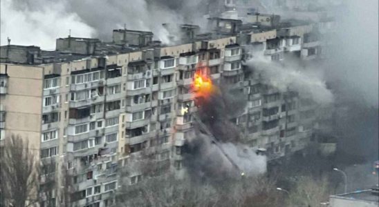 La Russie bombarde a nouveau Kiev et Kharkiv avec des