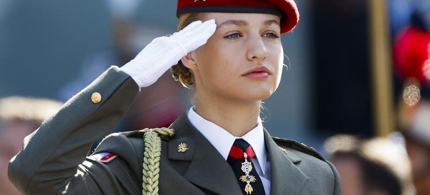 La princesse Leonor fait ses debuts aujourdhui a Paques militaire