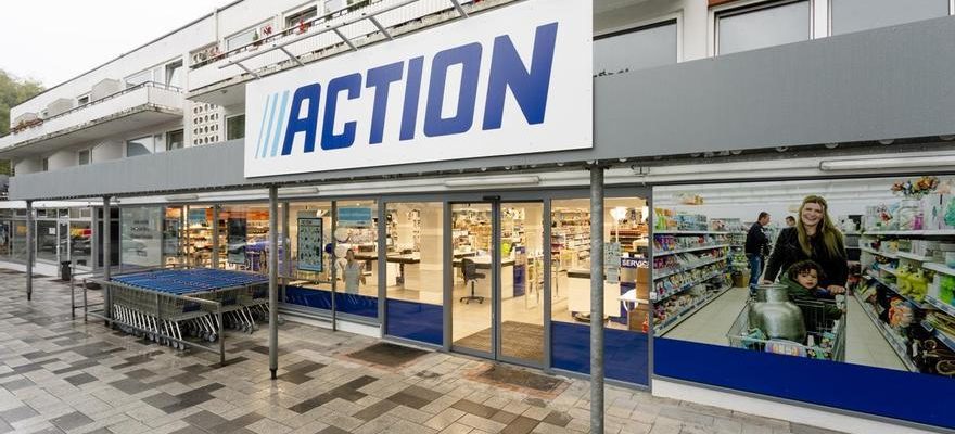 Laction arrive a Saragosse le supermarche neerlandais avec des milliers