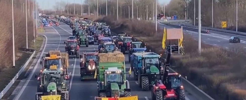 Les agriculteurs francais vont assieger Paris a partir de lundi