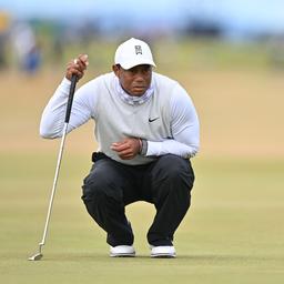 Licone du golf Tiger Woods rompt avec la marque de