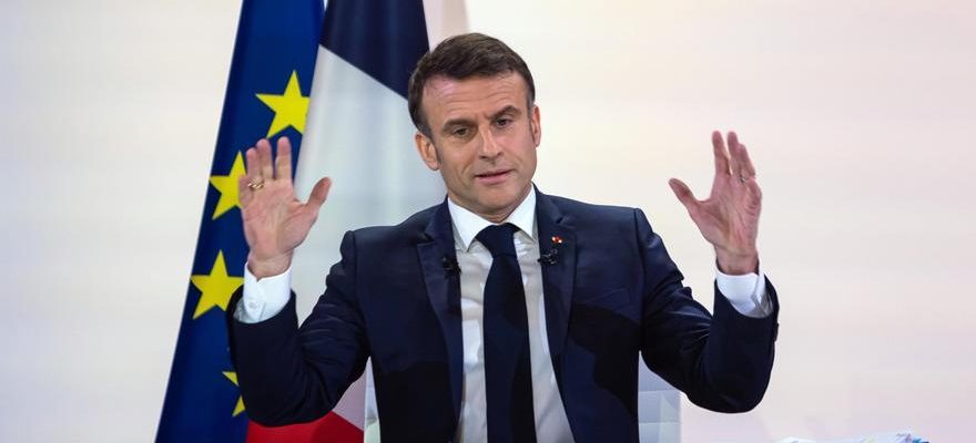 Macron mise sur la reforme du travail et la reduction