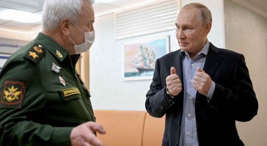 Poutine signe un decret pour accorder la nationalite russe aux