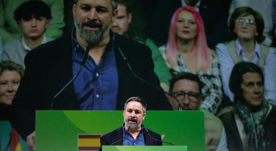 Santiago Abascal attaque le PP et les medias lors de