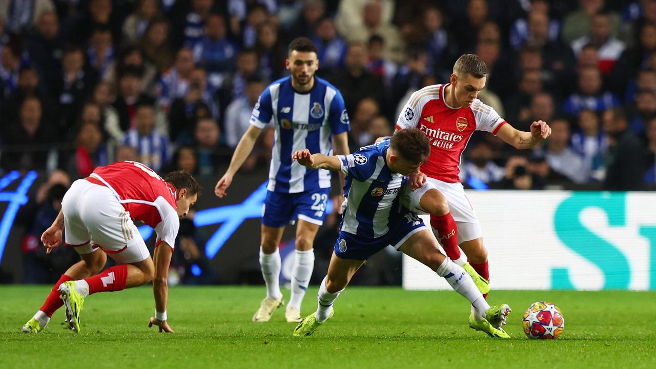 Beeld uit video: Samenvatting: Arsenal verliest door late prachtgoal van FC Porto (1-0)