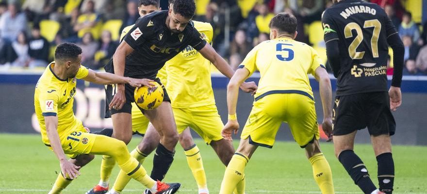 Cadix resiste au harcelement dun Villarreal qui ne peut pas