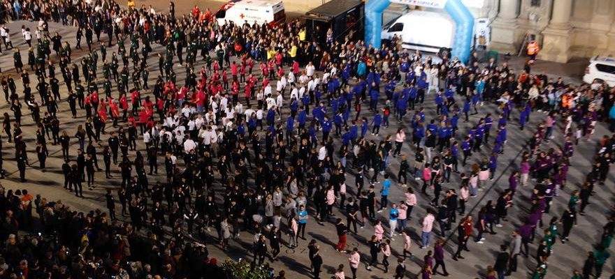 En images Flashmob Jotero contre le cancer infantile sur