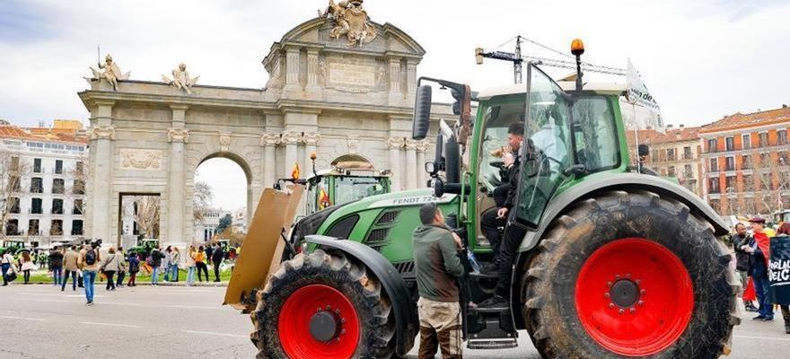 Les Vingt Sept examinent les dernieres mesures pour apaiser la colere