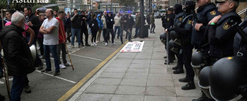 Les agriculteurs concentrent leur protestation a Madrid et se joignent