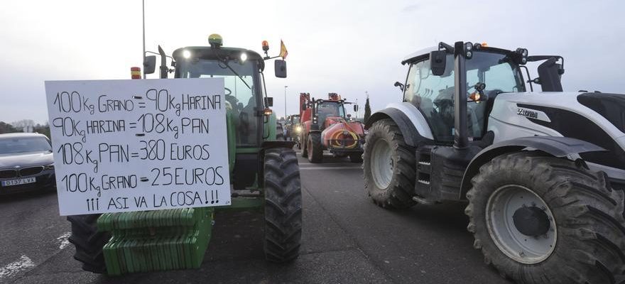 Manifestations paysannes en direct fermetures de routes et embouteillages dans