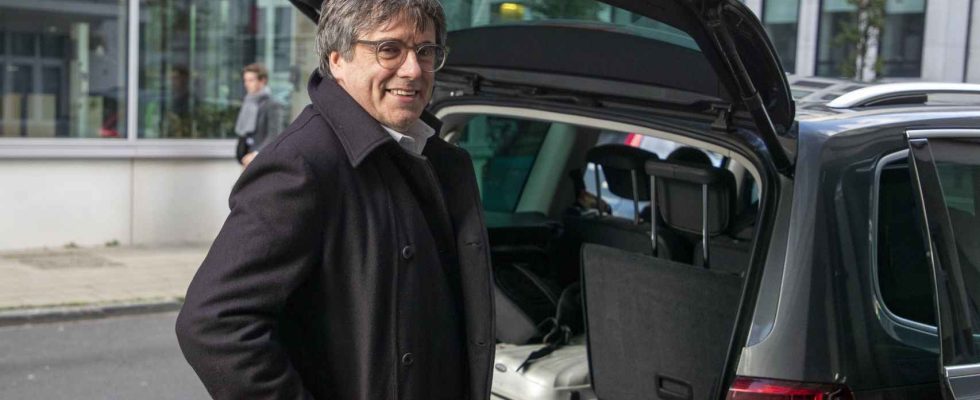 Puigdemont dit se sentir persecute et defie les juges pour