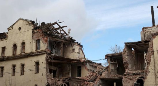 Un bombardement russe a Kharkiv fait au moins deux morts