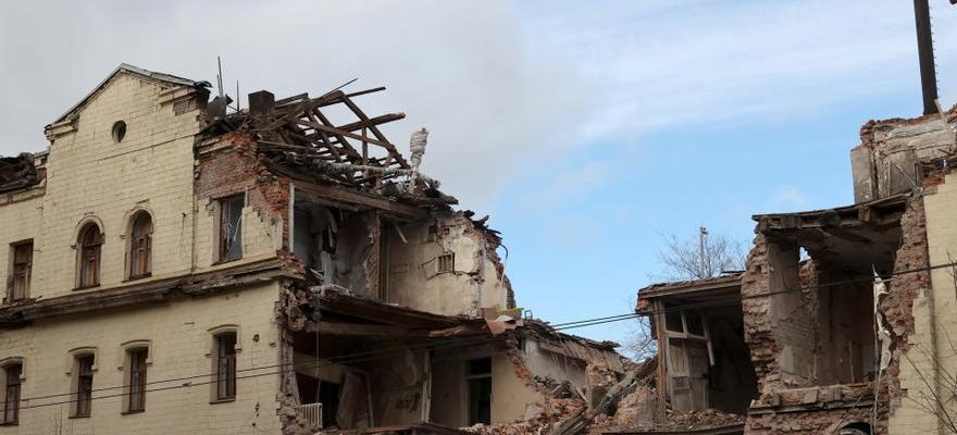 Un bombardement russe a Kharkiv fait au moins deux morts
