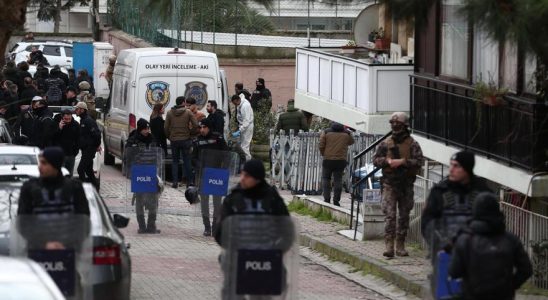 Un homme prend des otages dans une usine pres dIstanbul