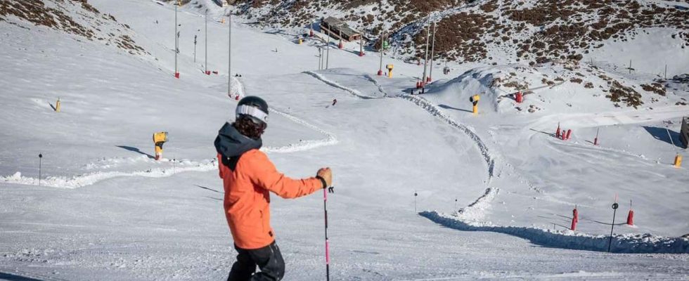 Un magasin de ski de Davos fait lobjet dune enquete