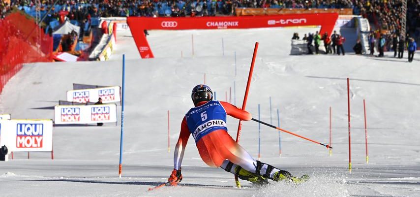 Un skieur suisse remporte une victoire historique en Coupe du