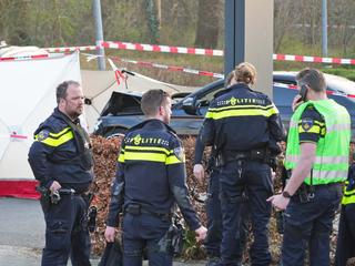 Dode bij schietpartij op parkeerplaats van supermarkt in Zwolle