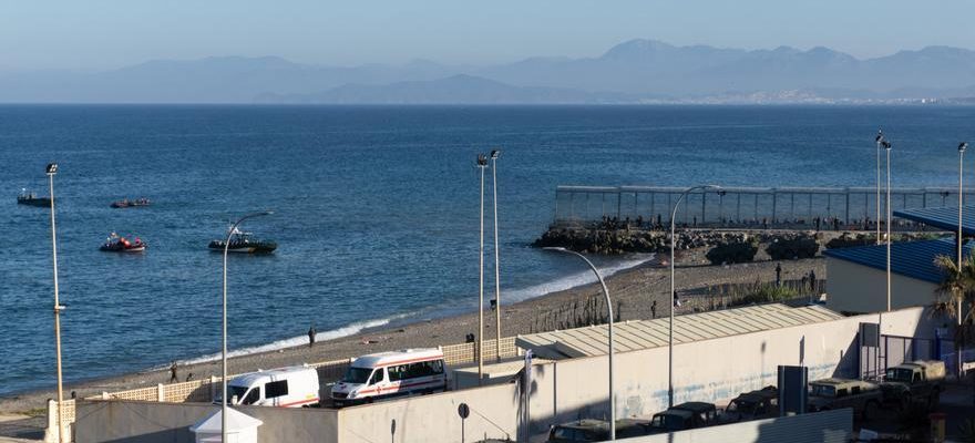 26 immigres arrivent a Ceuta a la nage dont trois