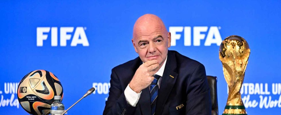 Infantino et la FIFA sopposent a lexpulsion temporaire du football