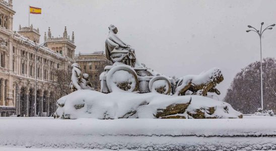 LAemet active lalerte jaune aux chutes de neige a Madrid