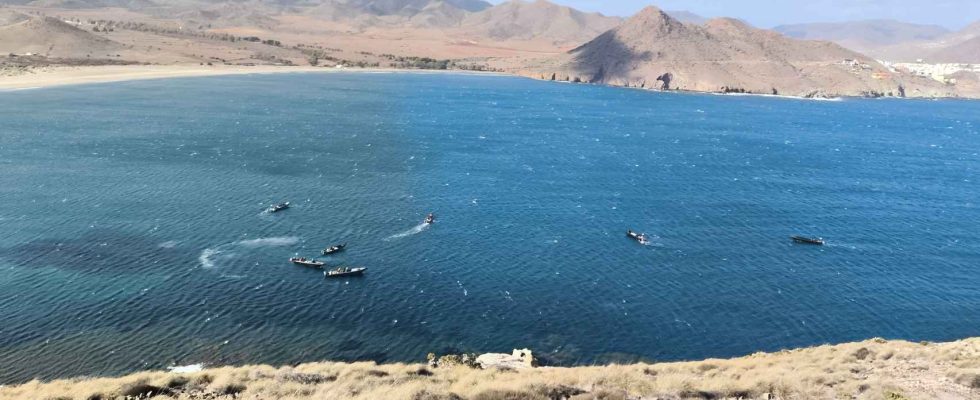 La Garde civile detecte 14 bateaux de drogue a Almeria