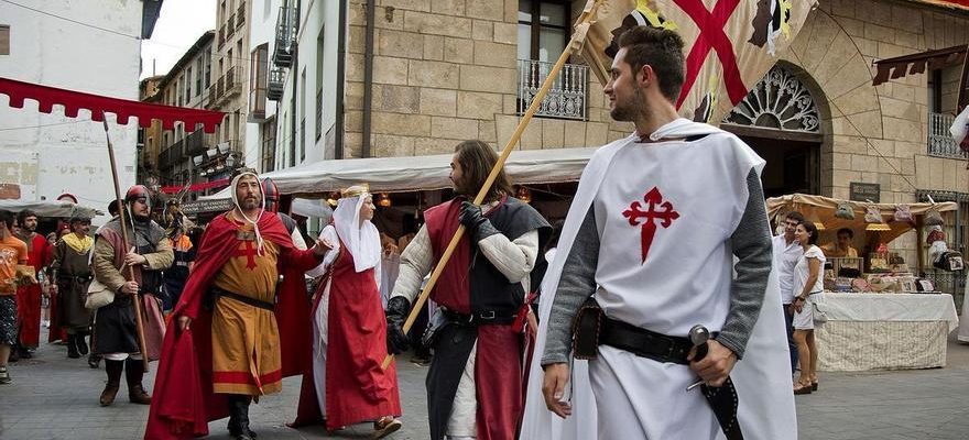 La mode de la reconstruction de lhistoire triomphe dans tout