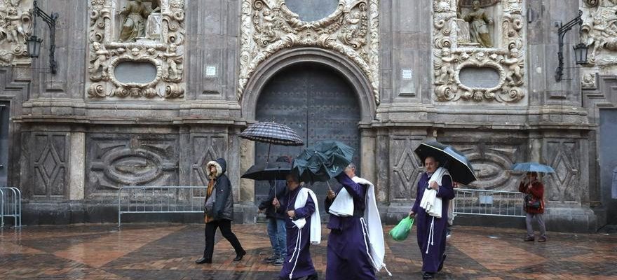 La pluie provoque la suspension de la procession du Santo