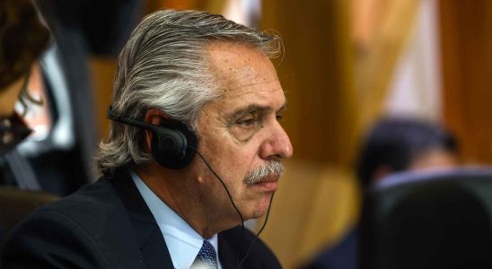 Lancien president argentin Alberto Fernandez accuse de corruption pour avoir