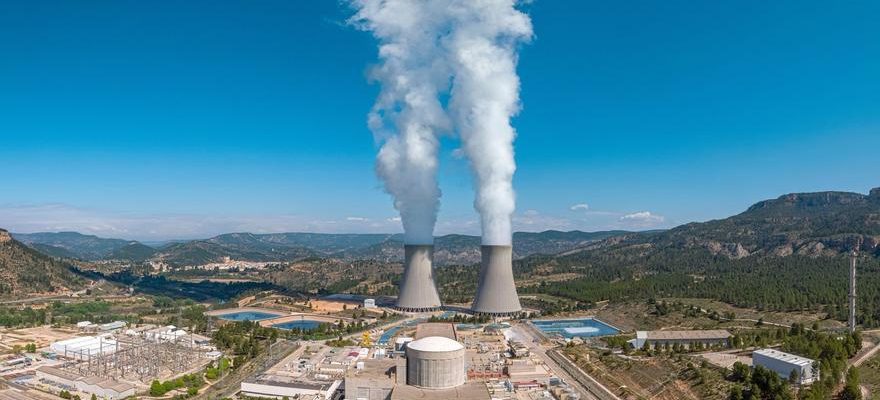 Le Gouvernement paralyse laugmentation de 40 du tarif du nucleaire