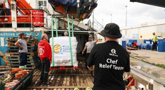 Le chef Jose Andres inaugure le couloir maritime vers Gaza