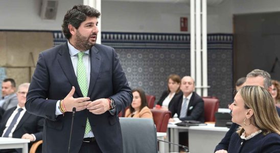 Lopez Miras demande a Sanchez de convoquer des elections apres