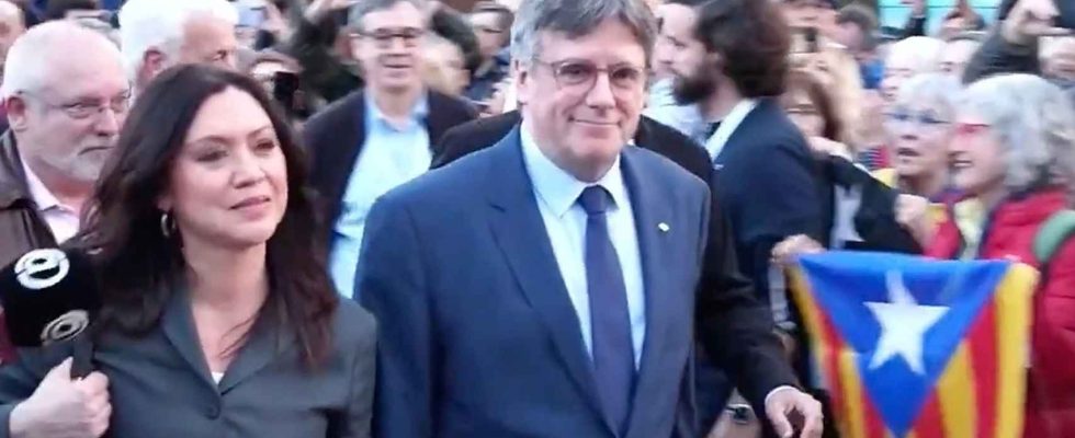 Puigdemont promet de retourner en Catalogne sil peut preter serment