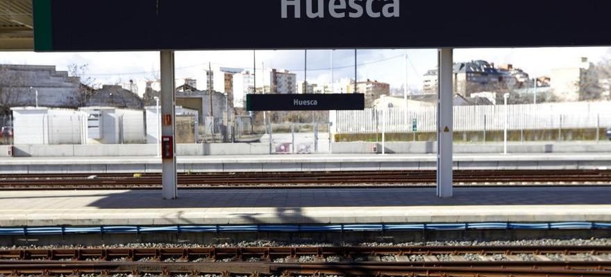 Renfe met en vente les billets AVE entre Huesca Cordoba Seville