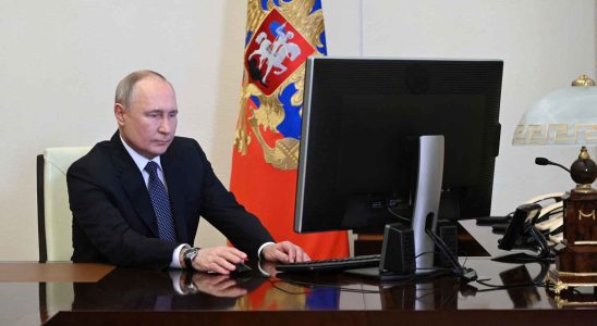 Vladimir Poutine vote en ligne au premier jour des elections