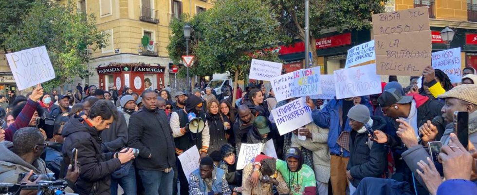 LInterieur ouvre une enquete sur la detention des deux Senegalais