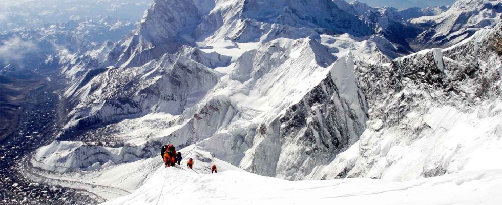 La Chine ouvre lacces a lEverest via le Tibet apres