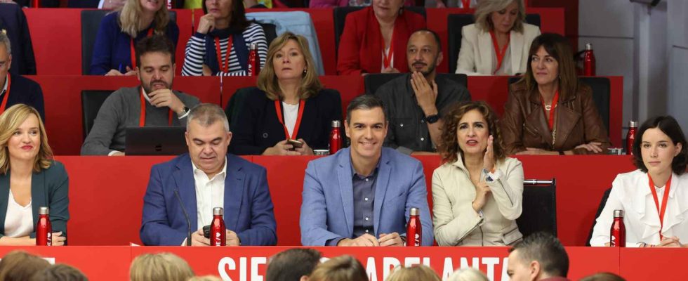 Le PSOE installera des ecrans a Ferraz pour suivre un